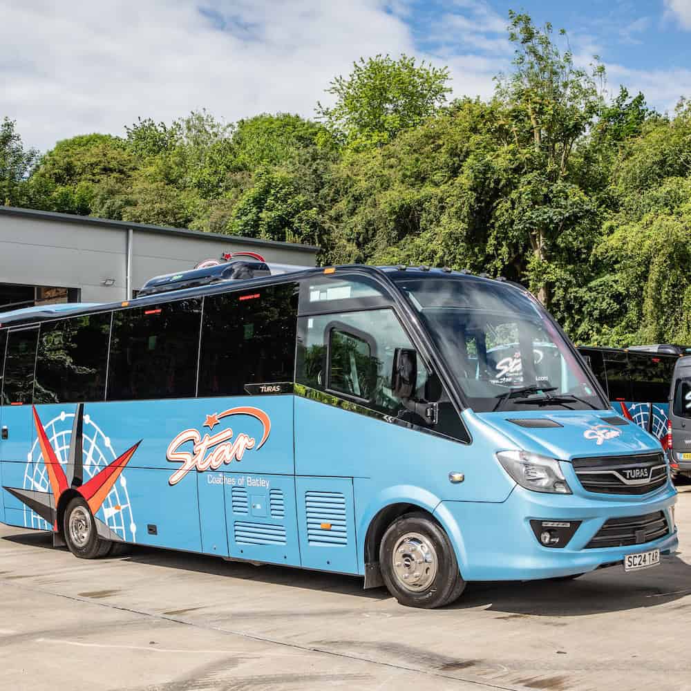33 to 37 seater coach hire 2 (1)