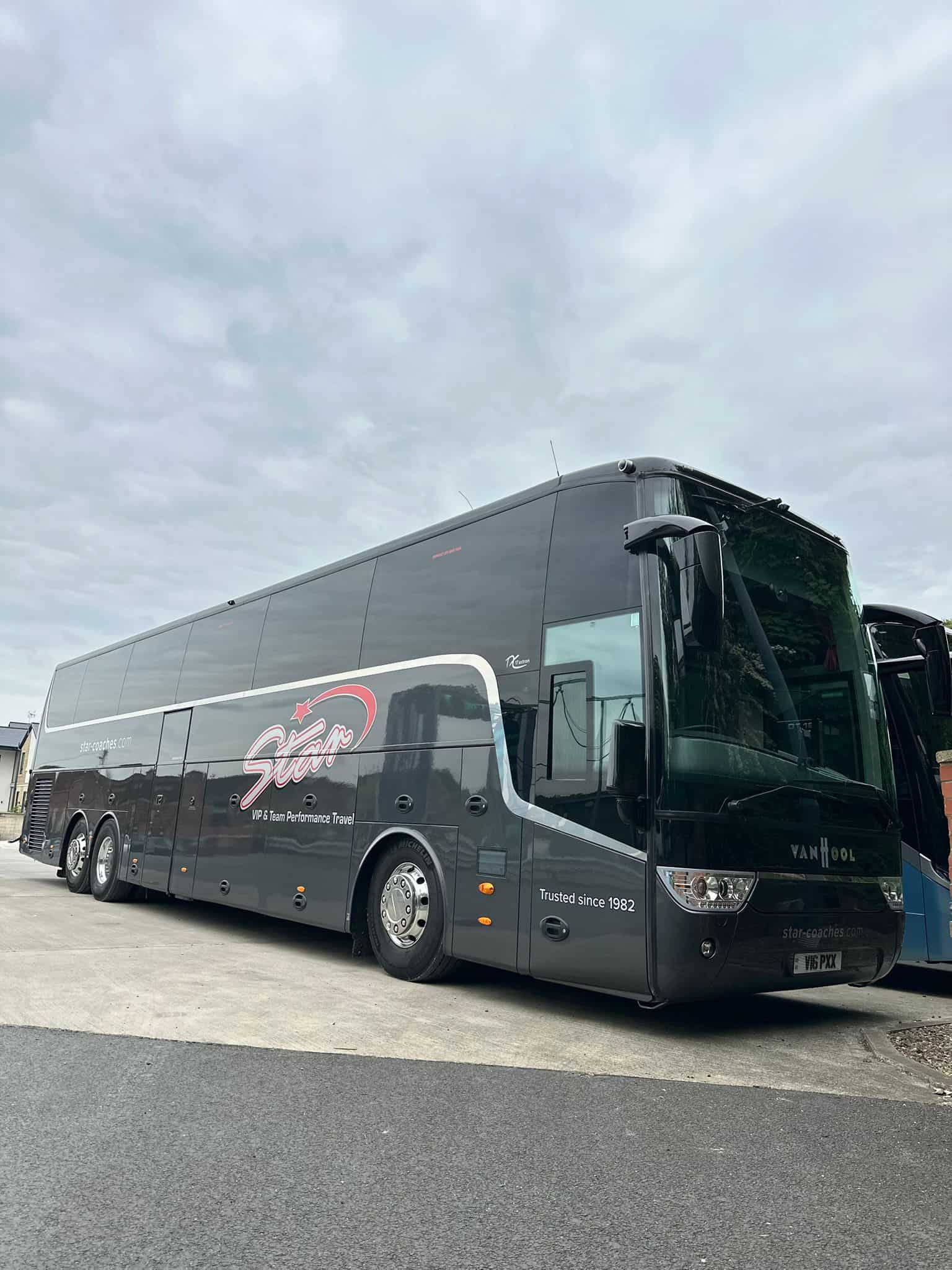 VIP Corporate Class TEAM Coach